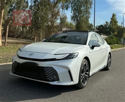 تۆیۆتا کامری